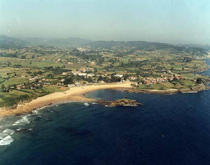 Hotel La Isla Colunga Extérieur photo
