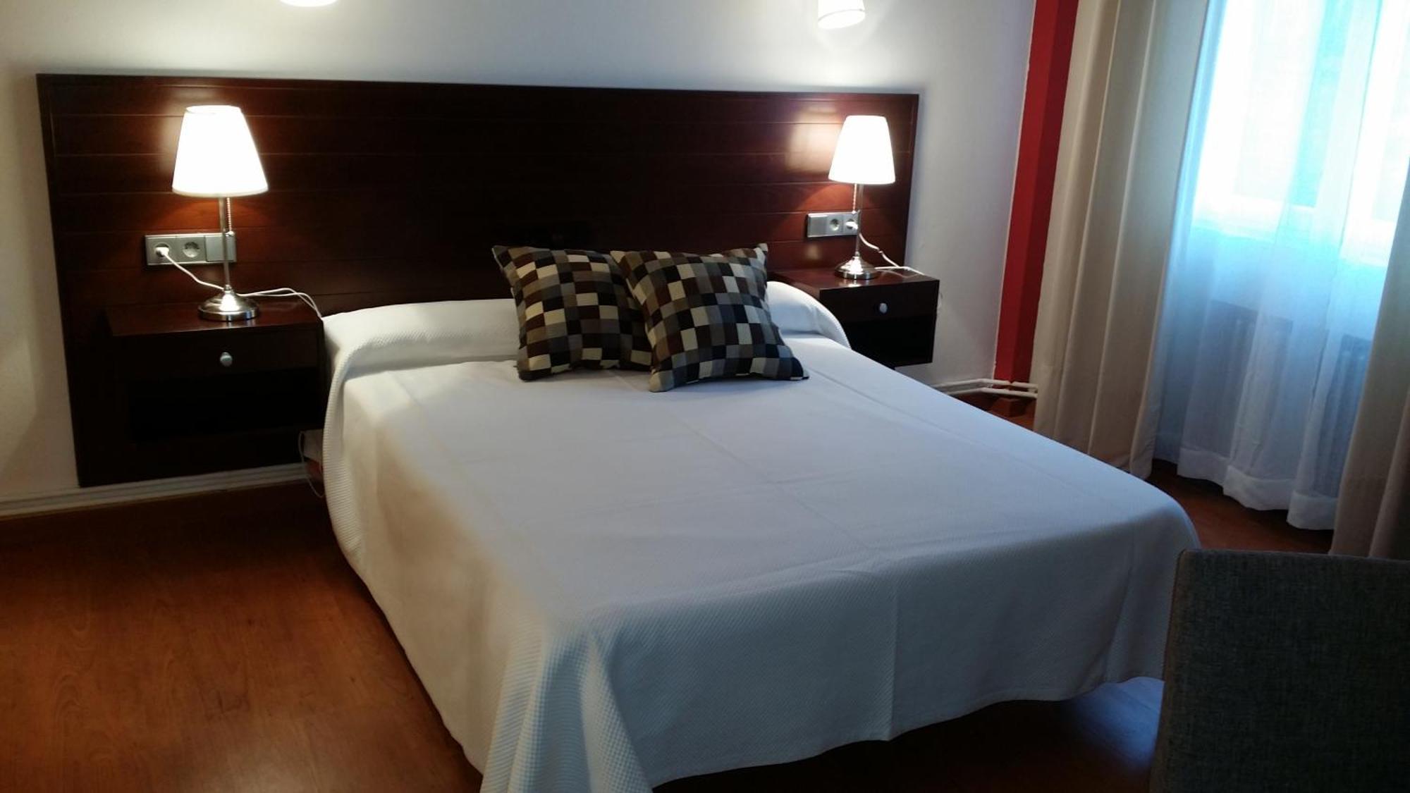 Hotel La Isla Colunga Extérieur photo